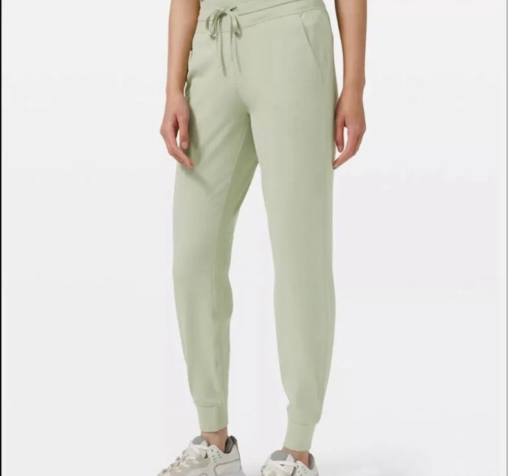 Lululemon Green Fern Ready To Rulu Jogger Size 6